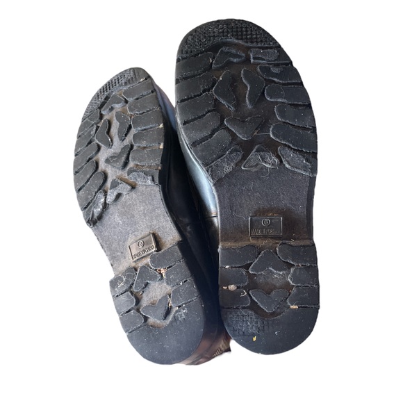 On Your Feet plaid Rain boots - Picture 5 of 6